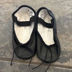 Capezio black ballet shoes toddler size 8M